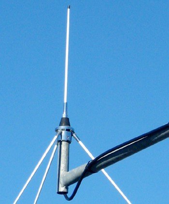 How to select a marine VHF antenna for you boat - Marine Dignity